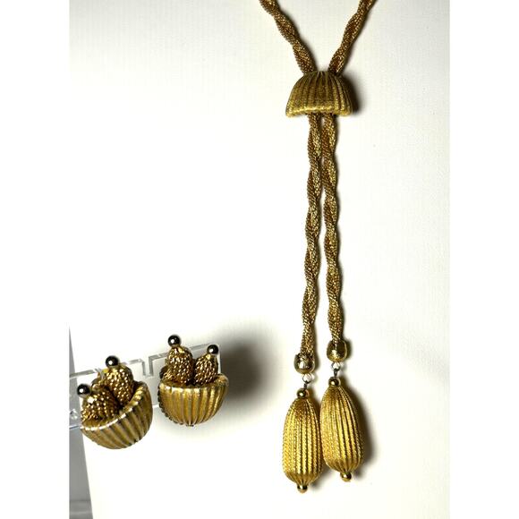 Hobe Gold Brushed Metal and Mesh Necklace Earrings Demi Parure RARE 1950-1960s - Picture 2 of 10